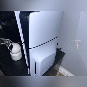 Ps5 brand new used for 3 months . Original box and controller come with it